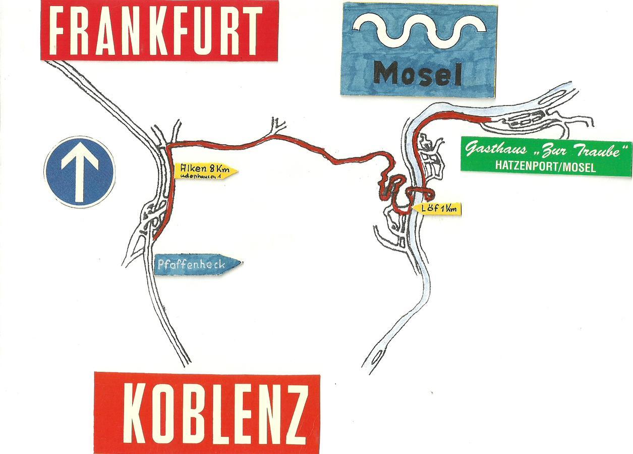 Gasthaus Zur Traube Hatzenport Exteriör bild
